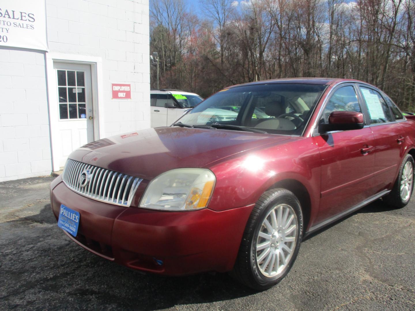 2005 RED Mercury Montego (1MEFM421X5G) with an 3.0L L4 DOHC 16V engine, AUTOMATIC transmission, located at 540a Delsea Drive, Sewell, NJ, 08080, (856) 589-6888, 39.752560, -75.111206 - Photo#0